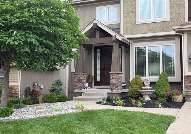 2nd image of 21836 W 176th Ter, Olathe, KS 66062 | MLS# 2627448