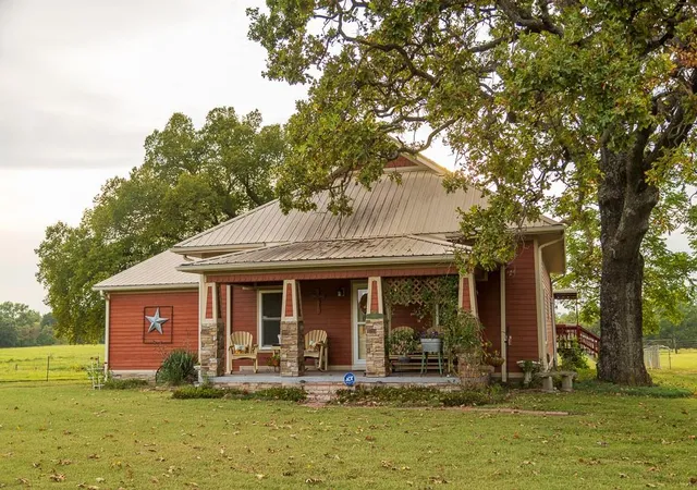 Homes for sale in Nevada, MO | 10374 S 1575 Rd, Nevada, MO 64772 | MLS# 2627452