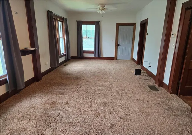 Homes for sale in Paola, KS | 408 E Miami St, Paola, KS 66071 | MLS# 2627457