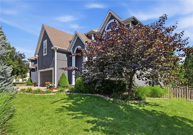 Photo 2 of Sale Pending at 5911 Theden St, Shawnee, KS 66218 | MLS# 2627461 | Listing updated on 2026-08-05