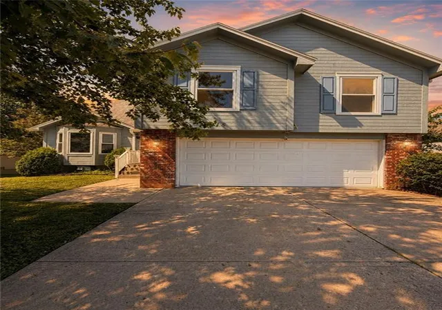 1st image of 1415 Hamilton St, Warrensburg, MO 64093 | MLS# 2627466