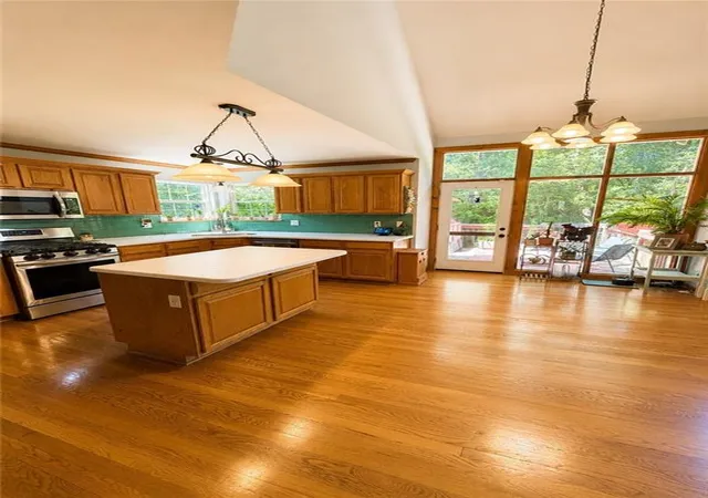 Photo 3 of Sale Pending at 1415 Hamilton St, Warrensburg, MO 64093 | MLS# 2627466 | Listing updated on 2026-07-19