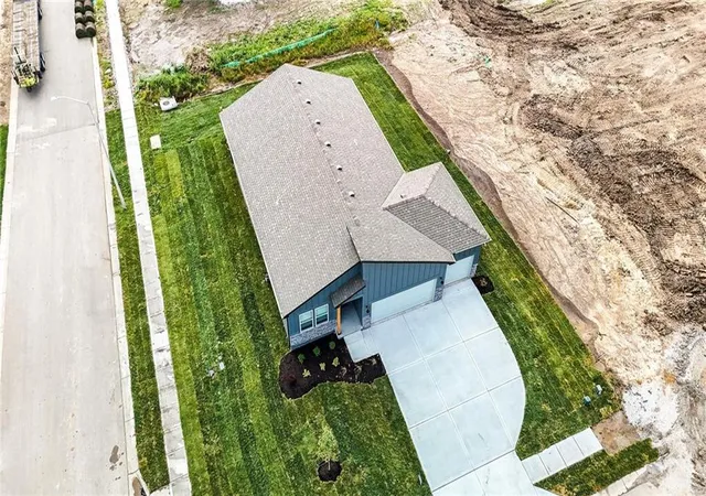 Photo 4 of Single family home for sale at 9014 SW 4th Street, Blue Springs, MO 64064 | MLS# 2627467 | Listing updated on 2026-08-28