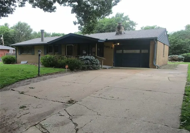 Homes for sale in Manhattan, KS | 1953 Judson St, Manhattan, KS 66502 | MLS# 2627475