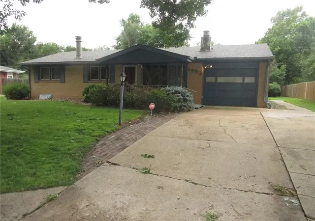 Homes for sale in Manhattan, KS | 1953 Judson St, Manhattan, KS 66502 | MLS# 2627475
