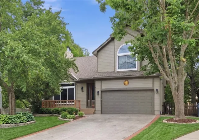 Photo 2 of Sale Pending at 17360 W 156th Street, Olathe, KS 66062 | MLS# 2627477 | Listing updated on 2026-09-25