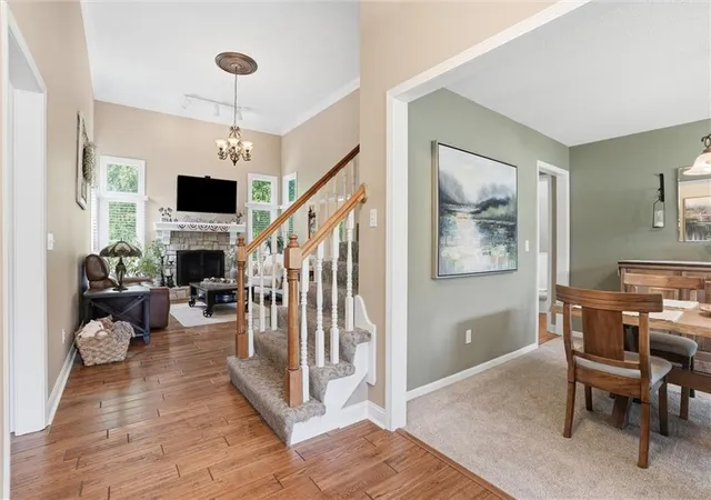 5th image of 204 N Walker Dr, Raymore, MO 64083 | MLS# 2627491
