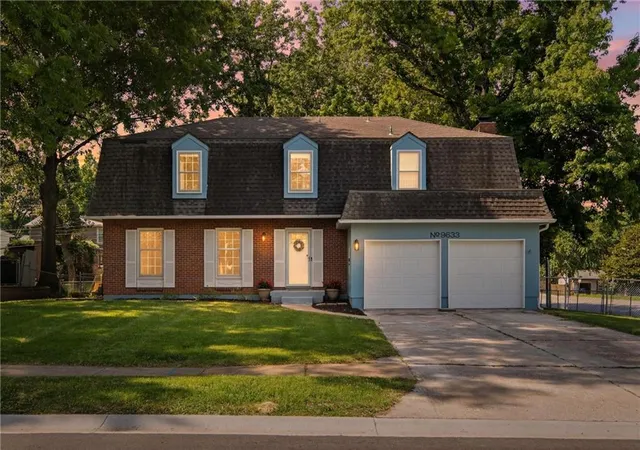 2nd image of 8633 W 89th St, Overland Park, KS 66212 | MLS# 2627503