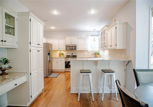 3rd image of 22402 W 45Th St, Shawnee, KS 66226 | MLS# 2627514