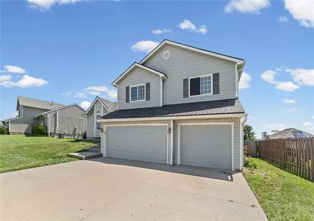 Homes for sale in Kansas City, MO | 8505 N Arcola Ave, Kansas City, MO 64153 | MLS# 2627515
