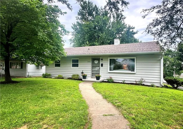Homes for sale in Saint Joseph, MO | 3124 Midland St, Saint Joseph, MO 64501 | MLS# 2627522