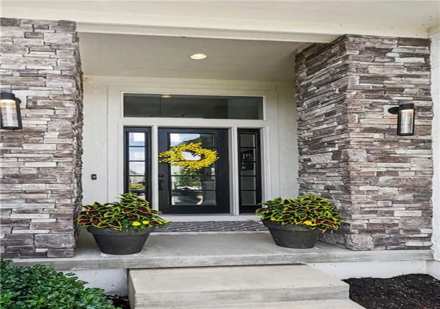 3rd image of 18332 Monrovia St, Overland Park, KS 66013 | MLS# 2627524