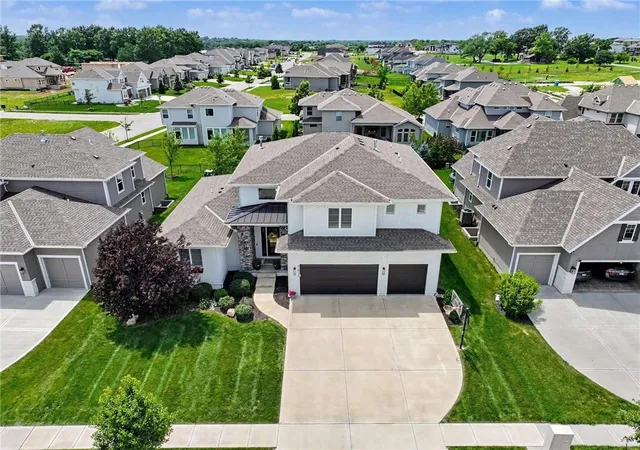 5th image of 18332 Monrovia St, Overland Park, KS 66013 | MLS# 2627524