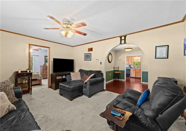 4th image of 5434 Rosehill Rd, Shawnee, KS 66216 | MLS# 2627525