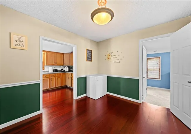 5th image of 5434 Rosehill Rd, Shawnee, KS 66216 | MLS# 2627525