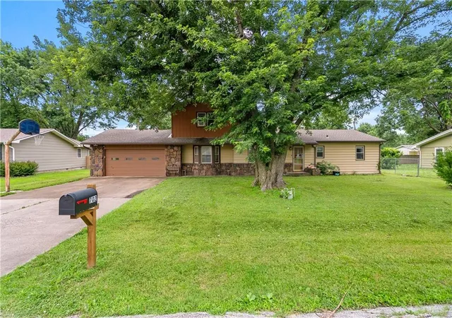 2nd image of 702 S 35th St, Parsons, KS 67357 | MLS# 2627527