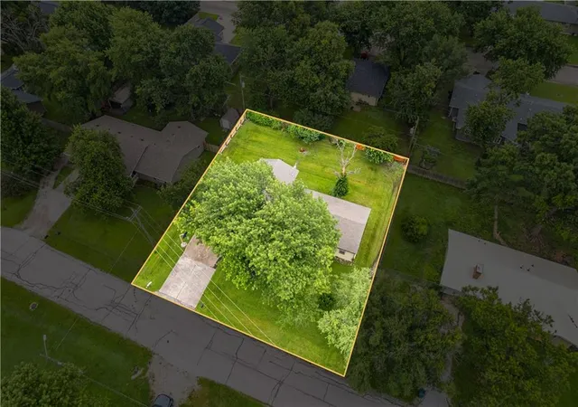 5th image of 702 S 35Th St, Parsons, KS 67357 | MLS# 2627527