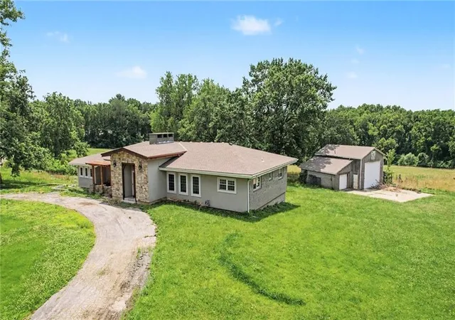 4th image of 3322 N 67Th St, Kansas City, KS 66104 | MLS# 2627528