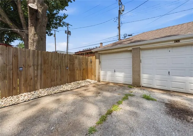 Homes for sale in Kansas City, MO | 430 E 63rd Ter, Kansas City, MO 64110 | MLS# 2627530