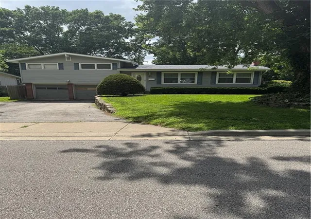 Homes for sale in Prairie Village, KS | 7908 Windsor St, Prairie Village, KS 66208 | MLS# 2627533