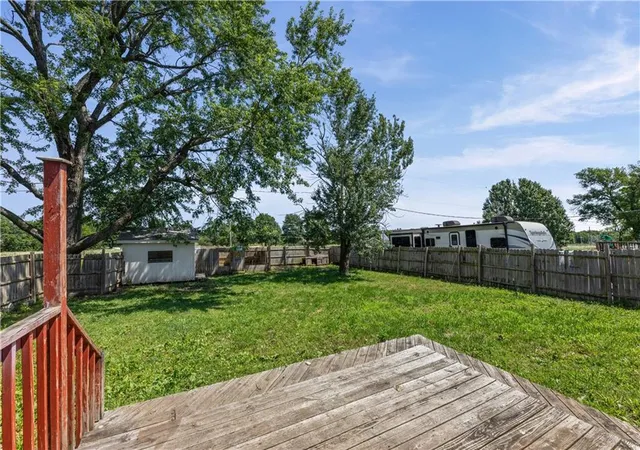 Homes for sale in Wellsville, KS | 403 E 2nd St, Wellsville, KS 66092 | MLS# 2627541