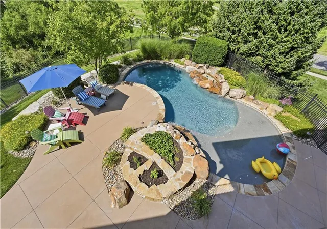 1st image of 9162 Cottonwood Canyon Dr, Lenexa, KS 66219 | MLS# 2627549