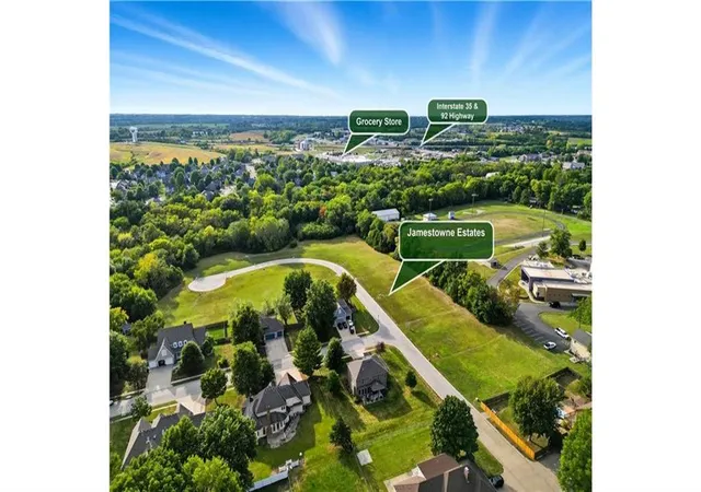 Homes for sale in Kearney, MO | 216 Melinda Dr, Kearney, MO 64060 | MLS# 2627563