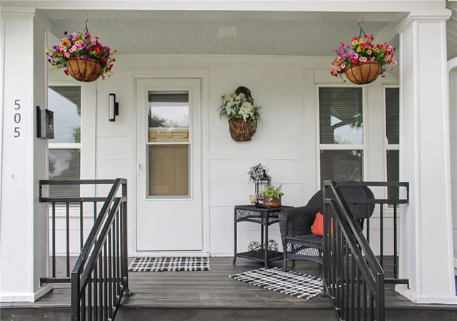 Photo 2 of Single family home for sale at 505 W Broadway St, Higginsville, MO 64037 | MLS# 2627569 | Listing updated on 2026-09-12