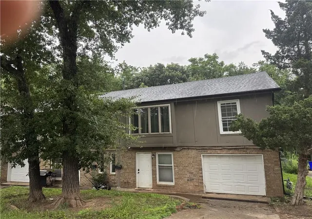 Homes for sale in Grandview, MO | 3906 E 123 Ter, Grandview, MO 64030 | MLS# 2627570
