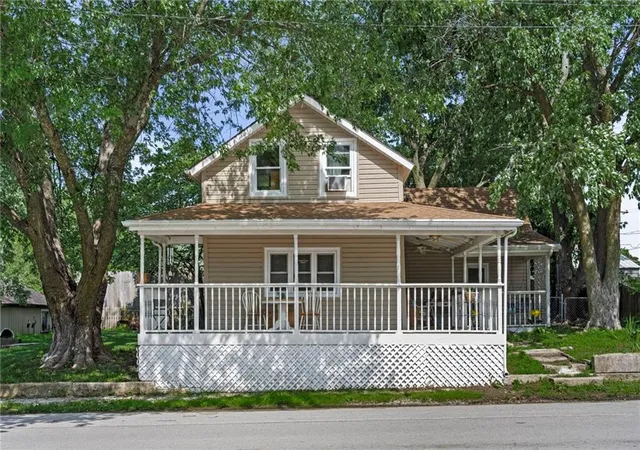 Homes for sale in Mc Louth, KS | 402 S Union St, Mc Louth, KS 66054 | MLS# 2627571