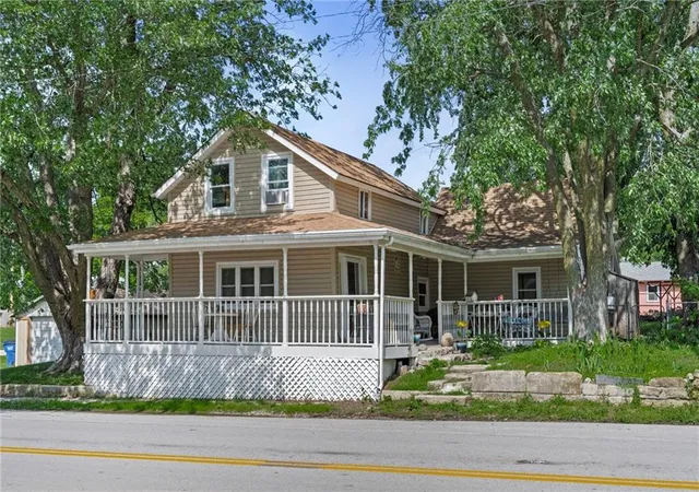 Homes for sale in Mc Louth, KS | 402 S Union St, Mc Louth, KS 66054 | MLS# 2627571