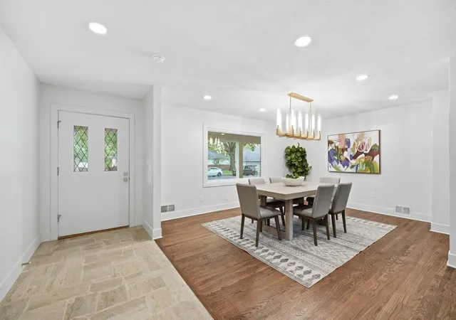 Photo 3 of Single family home for sale at 6910 W 101st Street, Overland Park, KS 66212 | MLS# 2627575 | Listing updated on 2026-10-18