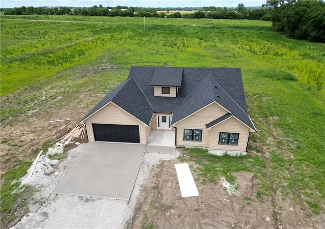 Homes for sale in Odessa, MO | 8915 Varner Rd, Odessa, MO 64076 | MLS# 2627576
