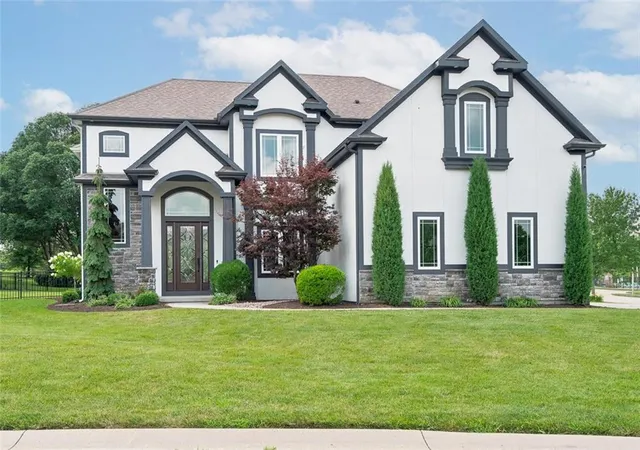1st image of 7817 Green St, Shawnee Mission, KS 66227 | MLS# 2627579