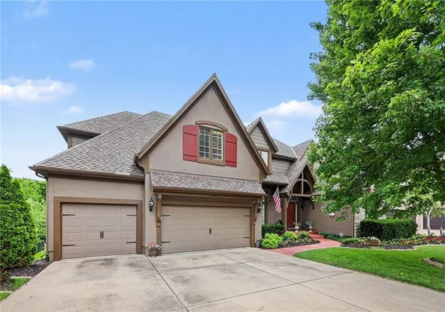 2nd image of 11919 W 139th Ter, Overland Park, KS 66221 | MLS# 2627582