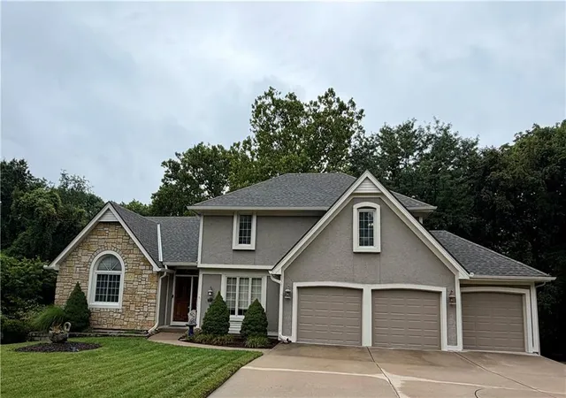 Photo 1 of Sale Pending at 6001 78th Court, Kansas City, MO 64151 | MLS# 2627583 | Listing updated on 2026-08-28