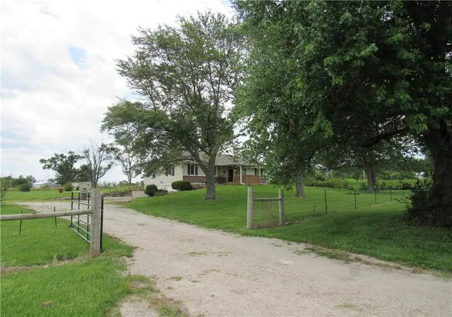 Homes for sale in Garden City, MO | 30309 E 283rd St, Garden City, MO 64747 | MLS# 2627594