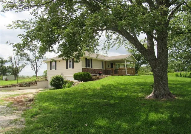 Homes for sale in Garden City, MO | 30309 E 283Rd St, Garden City, MO 64747 | MLS# 2627594