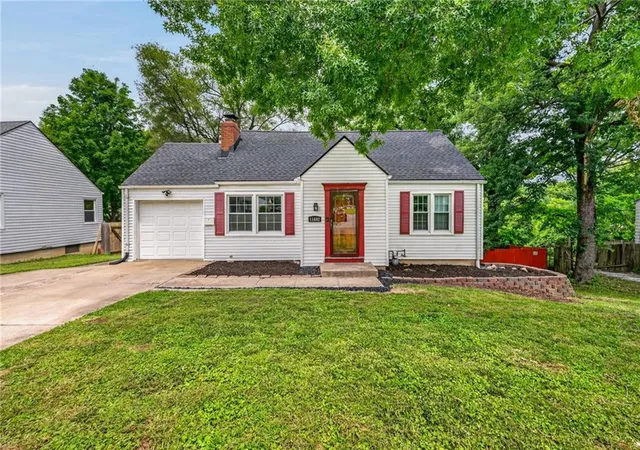 1st image of 11602 E 37th St S, Independence, MO 64052 | MLS# 2627597