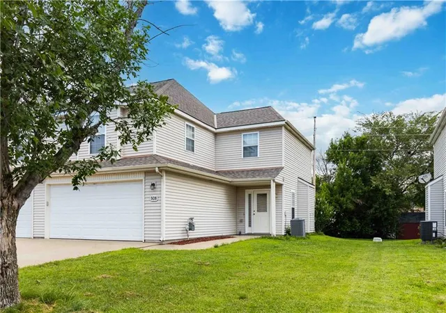 Homes for sale in Gardner, KS | 938 E Wildcat Run St, Gardner, KS 66030 | MLS# 2627600