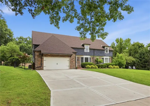 Homes for sale in Mission Hills, KS | 6522 Willow Ln, Mission Hills, KS 66208 | MLS# 2627610