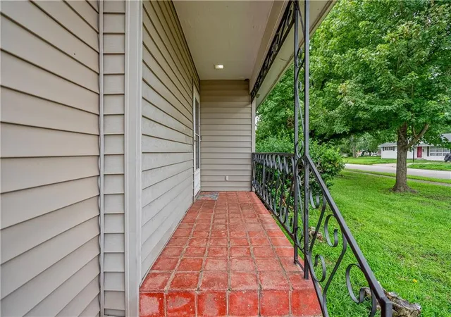 Photo 3 of Single family home for sale at 1210 N 18th Place, Independence, KS 67301 | MLS# 2627616 | Listing updated on 2026-09-06