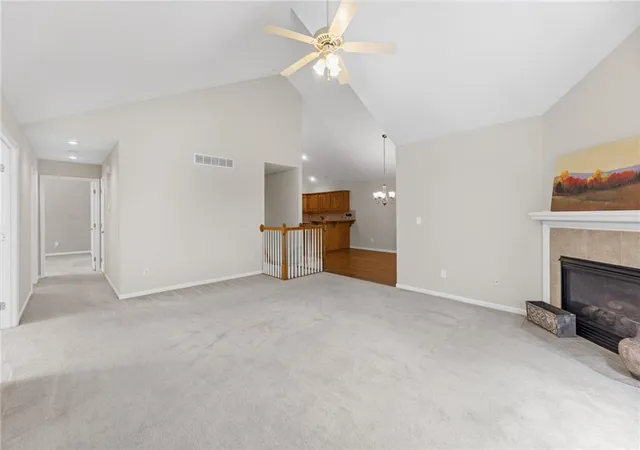 4th image of 15171 S Symphony Dr #3002, Olathe, KS 66062 | MLS# 2627639
