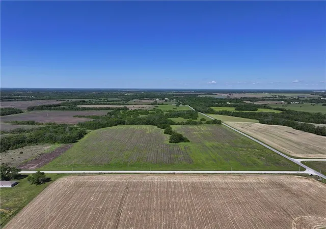 3rd image of Tract #4 E 307Th St, Harrisonville, MO 64701 | MLS# 2627653