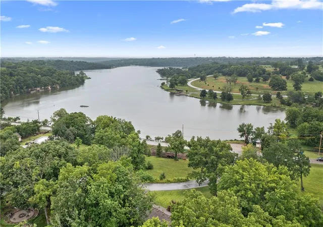 Homes for sale in Olathe, KS | 1012 S Wyckford St, Olathe, KS 66061 | MLS# 2627678