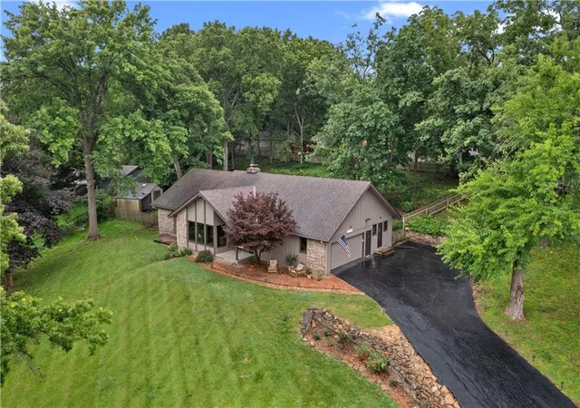 Homes for sale in Olathe, KS | 1012 S Wyckford St, Olathe, KS 66061 | MLS# 2627678