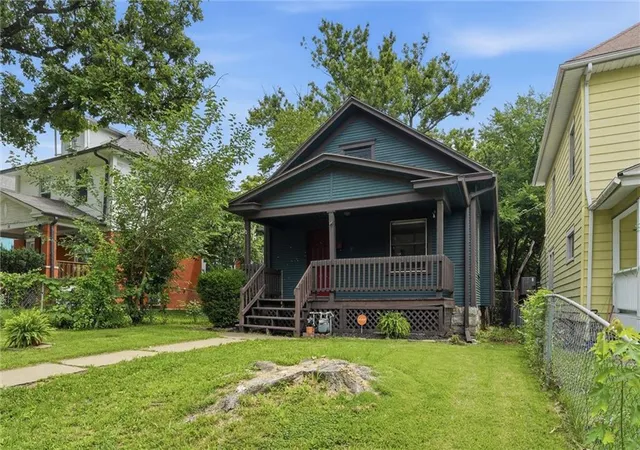 Homes for sale in Kansas City, KS | 59 S 17th St, Kansas City, KS 66102 | MLS# 2627696