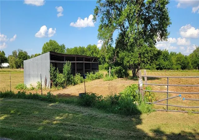 Homes for sale in La Harpe, KS | 801 S Mckinley St, La Harpe, KS 66751 | MLS# 2627699