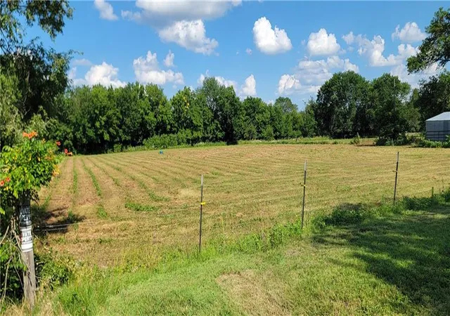 Homes for sale in La Harpe, KS | 801 S Mckinley St, La Harpe, KS 66751 | MLS# 2627699