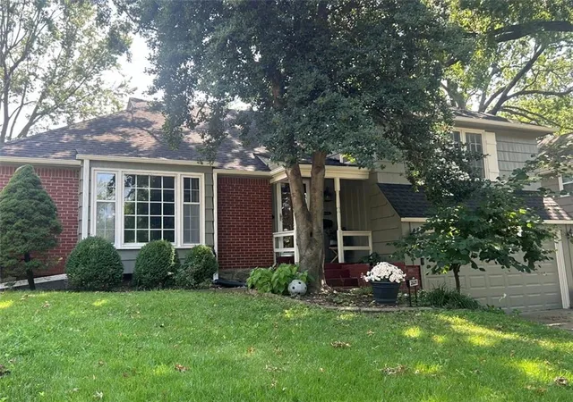 1st image of 2821 W 73rd St, Prairie Village, KS 66208 | MLS# 2627705